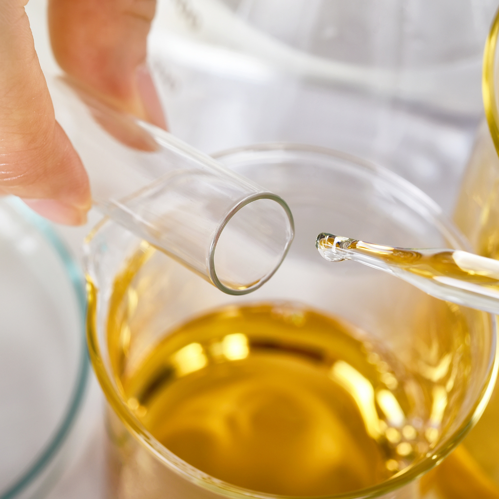 How Much Fragrance Oil Should You Add to Melted Wax for Perfectly Scent Throw?